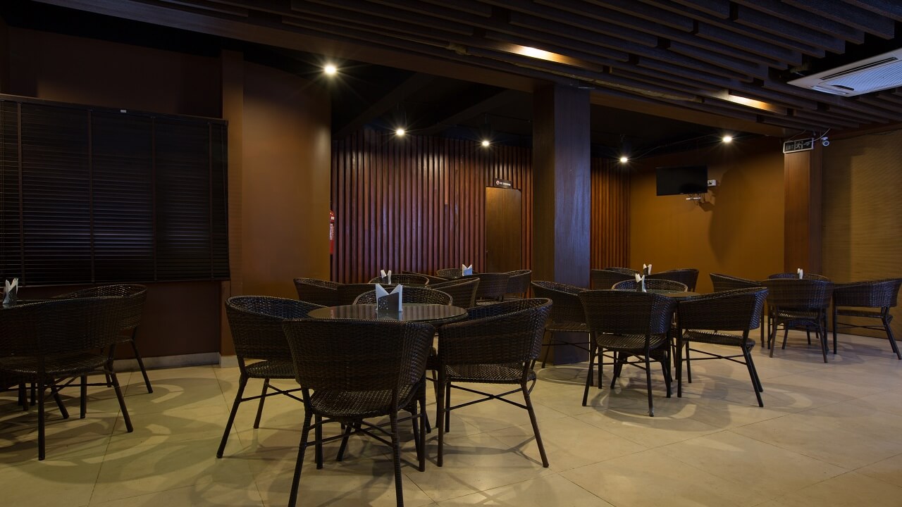 Hotel Grand - Trench Bar Hotel Grand - Trench Bar
