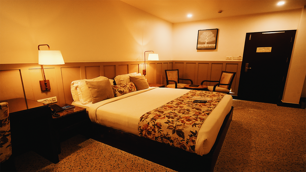 Hotel Grand - Deluxe Room with Garden