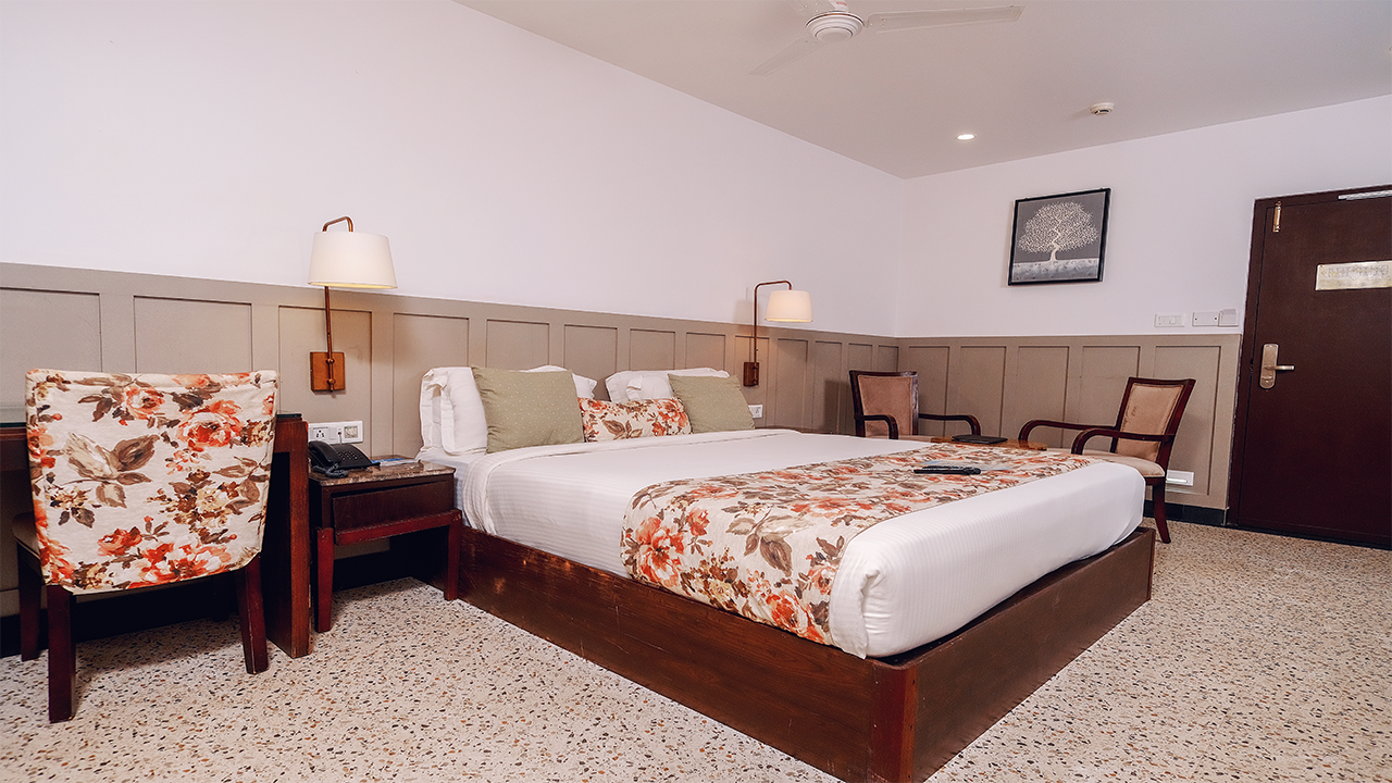 Hotel Grand - Deluxe Room with Garden